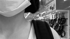 背心,口罩,戴反(翻攝自 爆怨2公社)