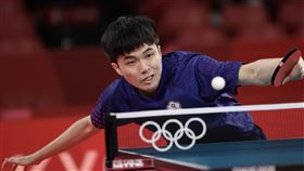 東奧桌球男單4強戰　19歲林昀儒表現出色有「桌球神童」封號的19歲台灣好手林昀儒（圖）首度挑戰奧運，29日在東京奧運男單賽事4強戰碰上中國好手樊振東，儘管終場吞敗，但林昀儒的出色好球仍讓樊振東直言難受。中央社記者吳家昇攝　110年7月29日