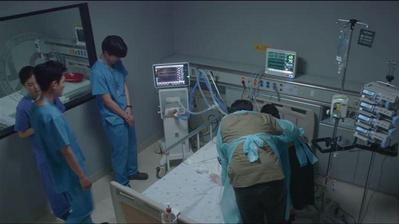 短評／情感禁錮…職場上哭就不專業？