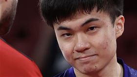東奧桌球男單　林昀儒無緣銅牌（2）台灣桌球好手林昀儒（圖）30日角逐東京奧運男子單打銅牌失利，不敵德國選手奧恰洛夫（Dimitrij Ovtcharov），7局打完以3比4飲恨吞敗，賽後雙方互相握手致意。中央社記者吳家昇攝  110年7月30日