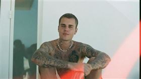 小賈斯汀，西蒙拜爾絲。(圖／小賈斯汀,西蒙拜爾絲IG)