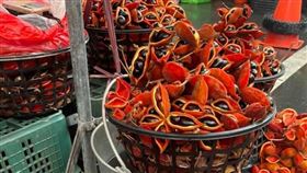 鄉下市場見「吸睛水果」　網一看急喊：千萬別給貓狗吃！（圖／翻攝自爆系知識家）