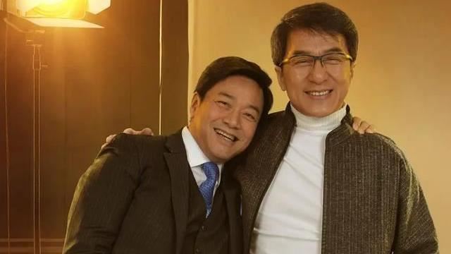 人稱靚仔導演　成龍紅遍好萊塢多虧他