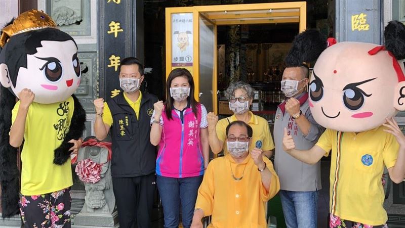 防疫不鬆懈桃園護國宮拜拜點燈更放心