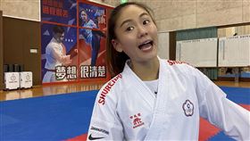 現年27歲、征戰東奧的空手道「小清新」文姿云（圖／翻攝自文姿云wen,tzu-yun粉專）