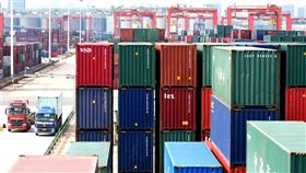 印度「經濟時報」報導，中國方面宣布在外包裝上檢測到病毒核酸陽性，拒絕接收1000個貨櫃的印度蝦。（示意圖／中新社）