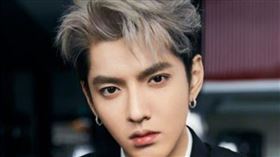 吳亦凡因涉嫌誘姦未成年女性已被形事拘留。（圖／翻攝自暴躁小當ris微博）