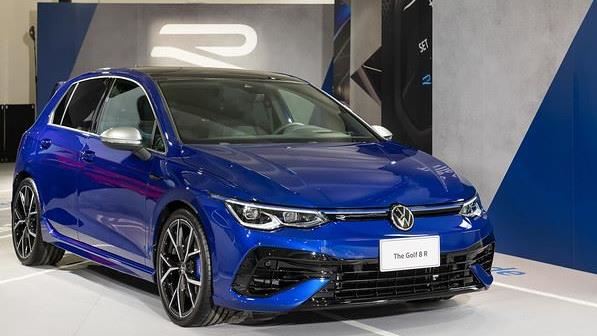 性能家族齊聚　Golf R開放預售