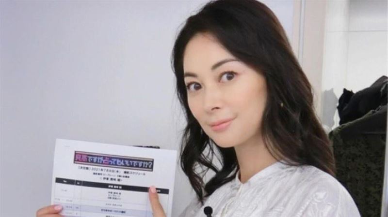 消失12年！「愛瑪仕小姐」凍齡惹議
