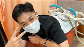 楊皓崴/腰部筋膜扭傷/就醫復健/臉書