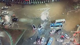 盧碧颱風淹慘深圳（圖／翻攝自深圳身邊事微博）