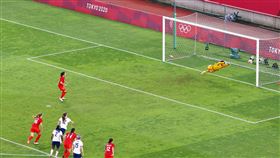 加拿大在日前的準決賽中贏過了美國，而今日在決賽對上瑞典，比賽時間改在晚上。（圖／路透社／達志影像）