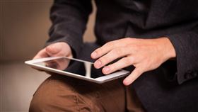 蘋果iPhone和iPad即將開始偵測含有兒童性虐待的影像，當這些影像上傳到iCloud時加以舉報。（圖／翻攝自Pixabay圖庫）
