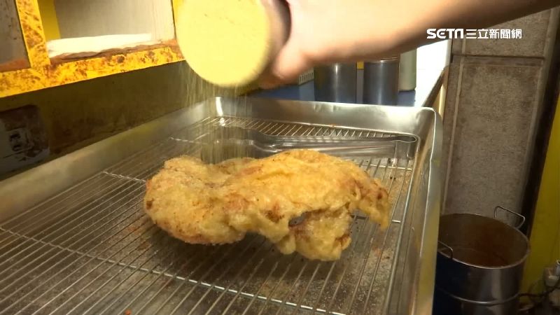 每片要價百元　天使雞排遭爆用過期調味料