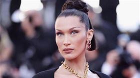 貝拉哈蒂德
https://www.instagram.com/p/CRMhyOhNdN8/?utm_source=ig_embed&ig_rid=ca88c46b-75f1-4413-9f8e-b8d9ed1b4a1b