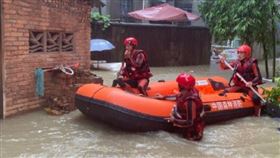 盧碧登陸福建暴雨成災 村官防汛慘因公殉職（圖／翻攝自福建新聞廣播微博）