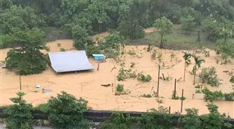 茂林情人谷慘陷黃色汪洋　空拍畫面曝