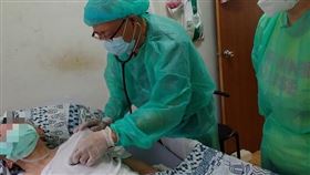 到宅接種(台北市衛生局提供)
