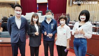 4議員口罩全露出嘴巴　陳其邁竟比讚