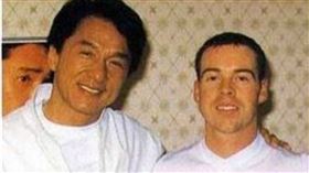 「成龍最愛徒弟」逝世享年48歲！男星最後遺作是《尚氣》 （布拉德利艾倫Brad Allan）（圖翻攝自吳彥祖IG）