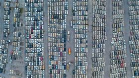 鄭州泡水車／翻攝自微博