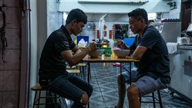 蔡明亮作品「日子」  前進紐約林肯中心戲院導演蔡明亮執導的劇情長片「日子」2020年入選紐約影展，預定13日起在紐約林肯中心的法蘭切絲卡畢爾戲院與華特瑞德戲院放映兩週。圖為劇照。（汯?霖電影公司提供）中央社記者尹俊傑紐約傳真  110年8月10日