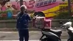 外送員,大聲公,唱歌,送餐,里長（圖／翻攝外送員的奇聞怪事）