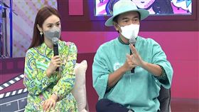 吳宗憲主持爆料送二女兒保時捷車，(左)為吳姍儒。（圖／中天提供）