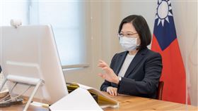 蔡英文接受日本專訪（總統府提供）