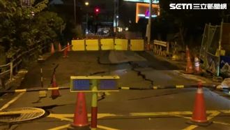 斗六驚傳路面塌陷！深近2米緊急封路