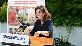 62歲的霍楚即將成為美國紐約州233年歷史中的第一位女州長。（圖／翻攝自twitter.com/LtGovHochulNY）
