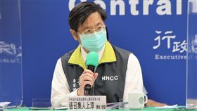 張上淳回應高膽固醇與疫苗不良反應關聯。（圖／指揮中心提供）