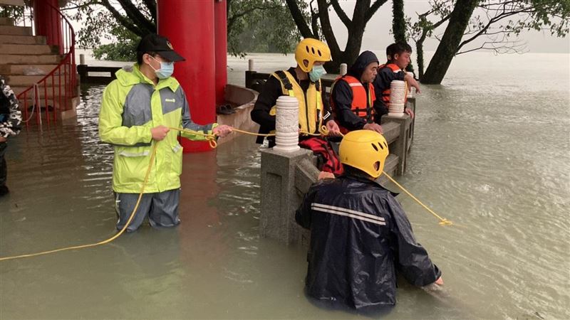 成大研究生撿手機　不慎墜曾文水庫