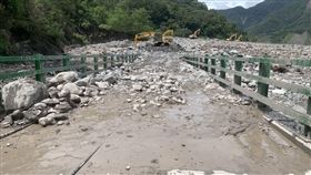 明霸克露橋,斷橋,孤島,原鄉部落,希望之橋,謝宜真,代表