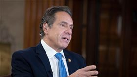 紐約州長古莫深陷性騷擾醜聞，在排山倒海的壓力下宣布辭職。（圖／翻攝自facebook.com/GovernorAndrewCuomo）
