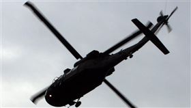 直升機

https://www.flickr.com/photos/erikcharlton/2483514491/in/photolist-4MsEkn-dqW9nA-dqVJYn-dqW8fA-dqVVHA-dqW147-dqVAsc-dqVYep-dqW5tA-J8D1AT-dqVJK7-dqVGMx-dqVRpa-dqW7aQ-dqVT32-dqVJGc-dqW9GS-dqVPMw-dq