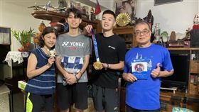 王齊麟,雞蛋麵,媽媽的味道,（圖／翻攝自王齊麟臉書）
