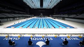 東京帕運8月24日開幕。圖為東奧人員在東京水上運動中心準備帕運游泳測試項目。（圖／美聯社／達志影像）