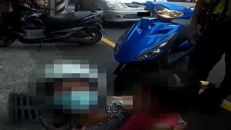 暖警安撫女童幫尋媽　母擁愛女崩潰哭