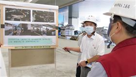 鍾鳴時2021年8月10日前往視察金山立體停車場工程進度(圖/新北市政府)