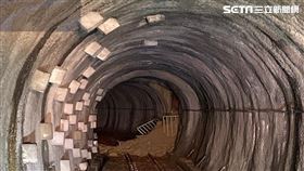 臺鐵集集線(集集=水里間)隧道，因受土石流影響軌道約5公尺，要檢查隧道結構後才能進行搶修(通)。（圖／台鐵提供）