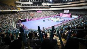 周天成台北羽賽出賽　球迷賣力加油（1）台灣羽球一哥周天成8日在台北羽球公開賽決賽出賽，吸引許多球迷到場為周天成加油打氣。中央社記者張新偉攝  108年9月8日