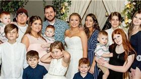 ▲美國一名32歲女子生了12位小孩。（圖／翻攝自our_large_family_life IG）