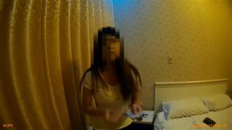 嫩妹初下海　卻敗在豬隊友男客一句話