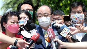 行政院長蘇貞昌16日上午與民進黨立法院黨團溝通五倍券。（圖／記者盧素梅攝影）