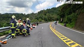 北宜公路,紅牌重機,山谷,新店,翻攝畫面