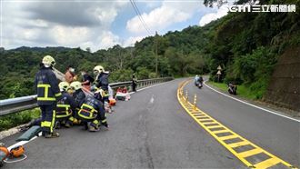 新／北宜紅牌重機車禍　騎士摔落山谷