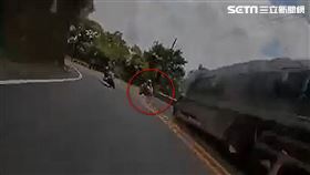 北宜公路,紅牌重機,山谷,新店,翻攝畫面