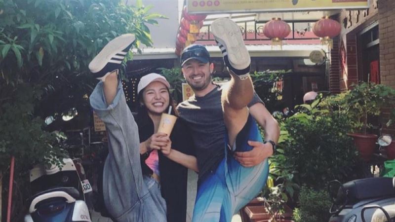 美國男友染疫3天　何美淚：連胃都痛