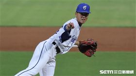 ▲富邦悍將先發投手游霆崴。（圖／記者劉彥池攝影）